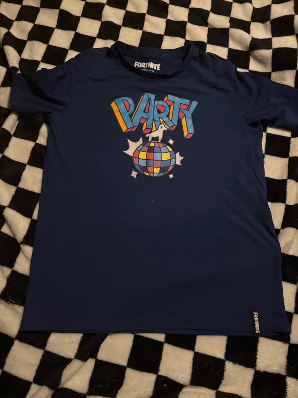 Size xlarge Fortnite tshirt (small dot stain)